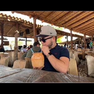 Meet your Posher, Juan